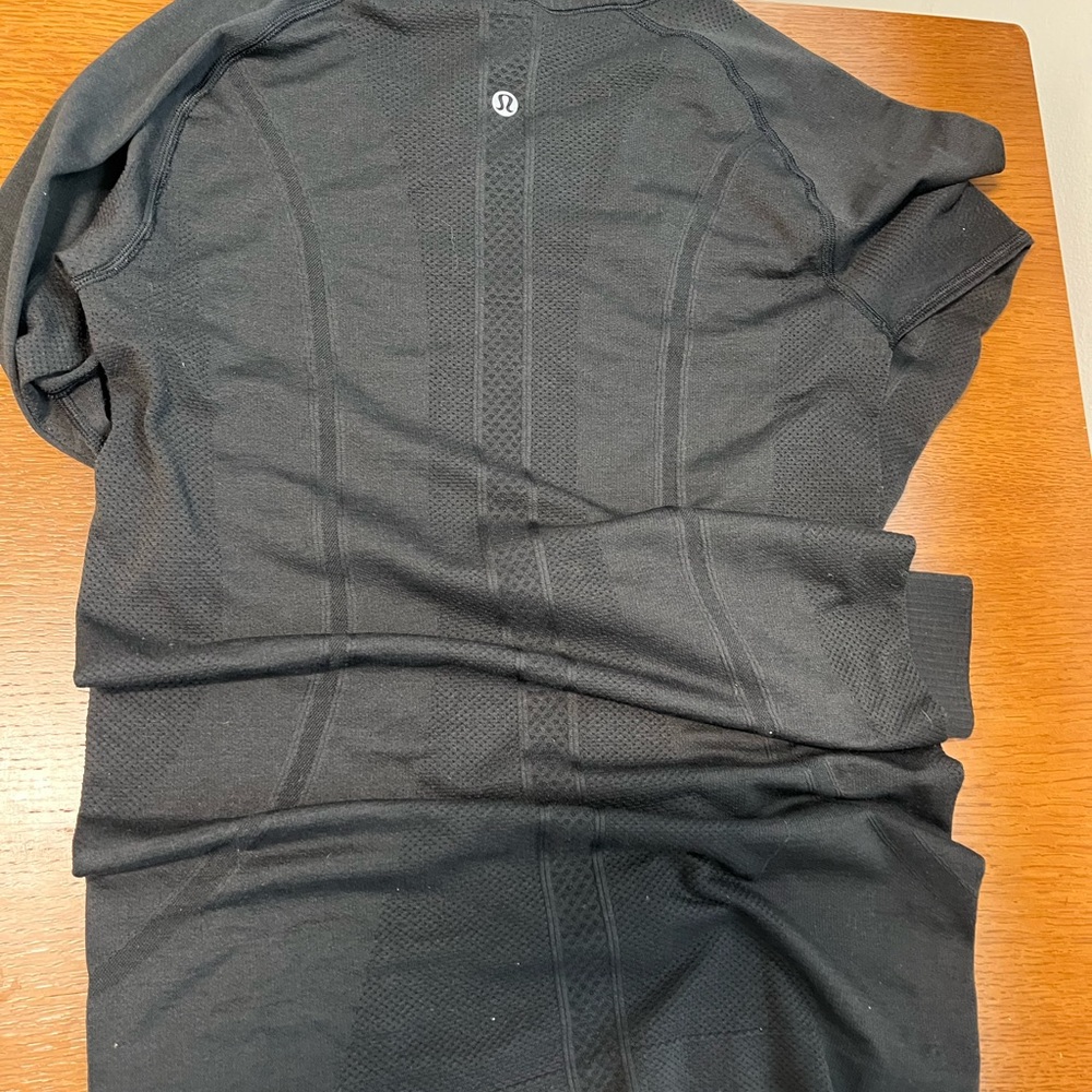lululemon athletica Black Long Sleeve Top